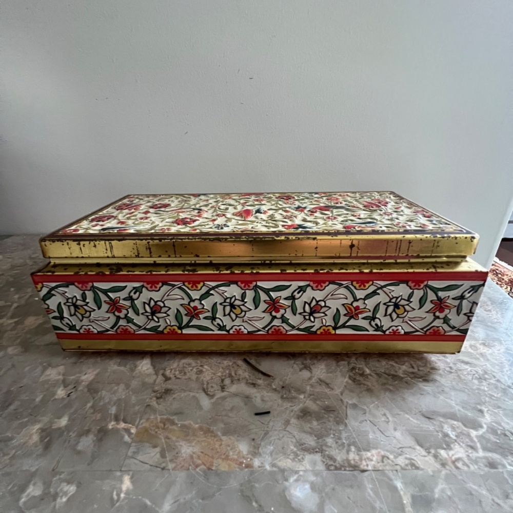 Vintage Fricke and Nacke West Germany Tin